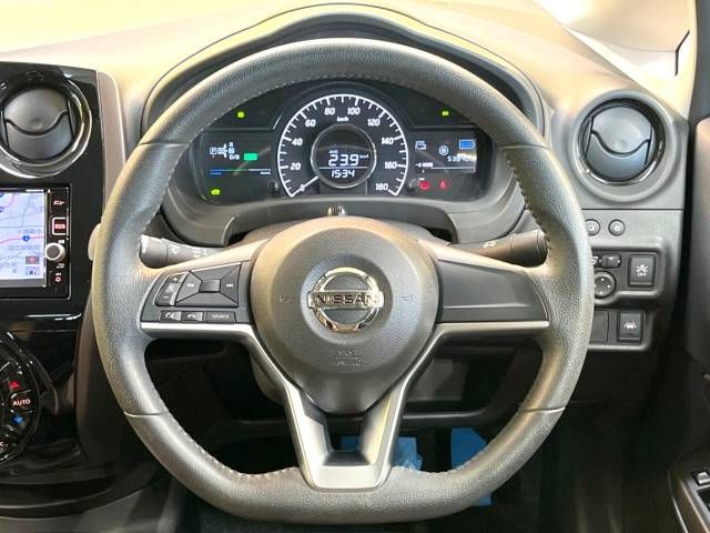 Nissan NOTE 2017-02 195883-12