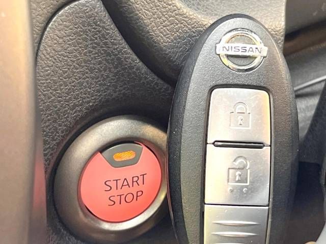 Nissan NOTE 2017-02 195883-8