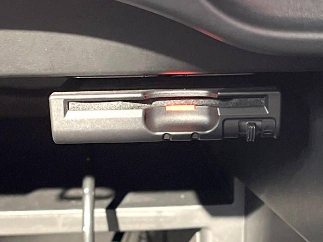 Nissan NOTE 2017-02 195883-6