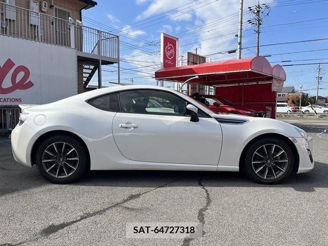 Toyota 86 2012-07 211841-3