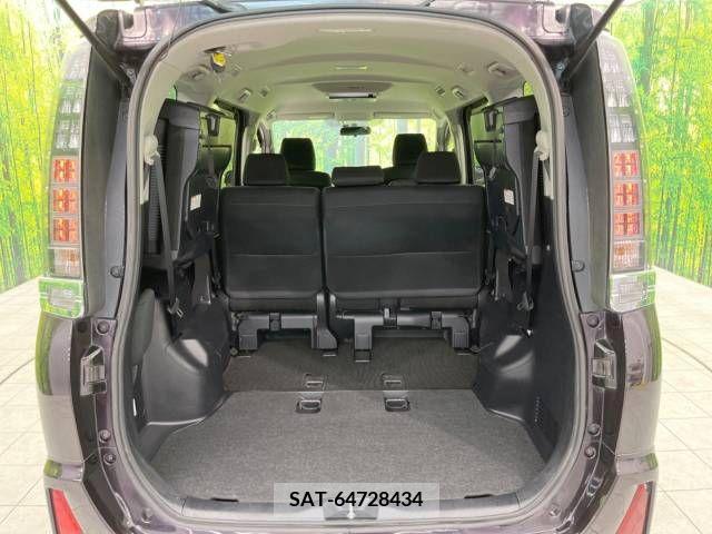 Toyota VOXY 2014-03 289196-11