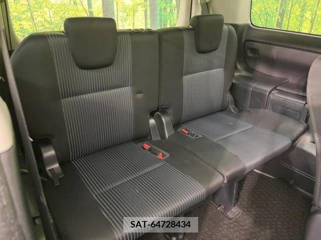 Toyota VOXY 2014-03 289196-10