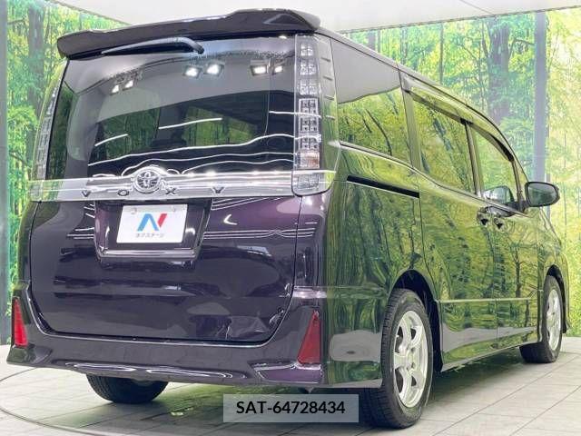 Toyota VOXY 2014-03 289196-18