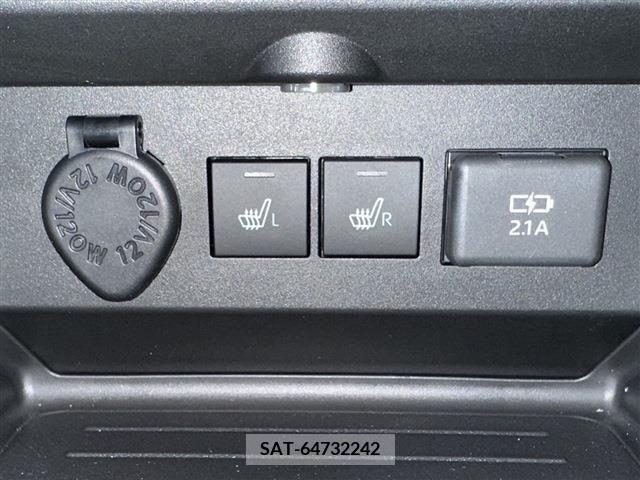 Toyota RAIZE 2022-11 256431-16