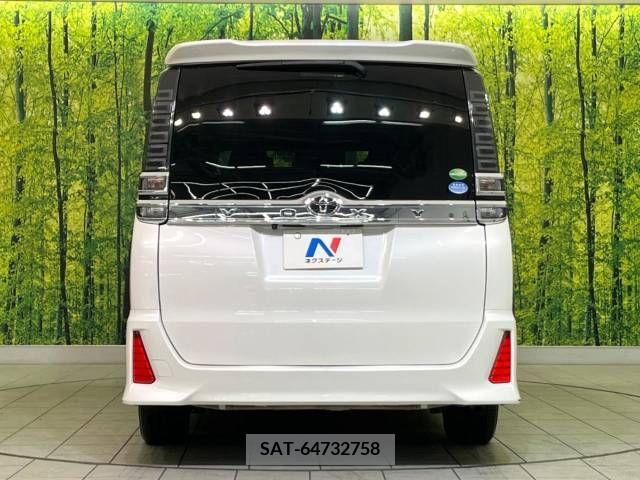 Toyota VOXY 2018-10 321584-19
