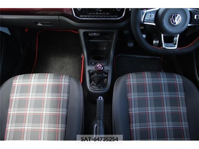 VolksWagen UP! 2020-01 289665-8