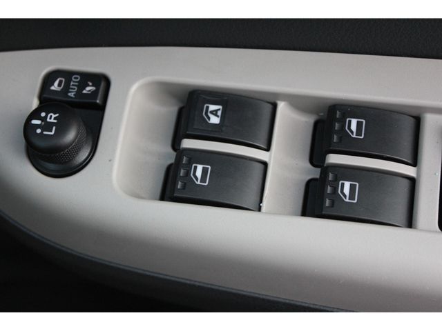 Toyota PASSO 2016-05 3833-19