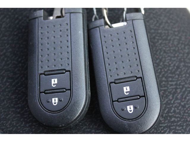 Toyota PASSO 2016-05 3833-21