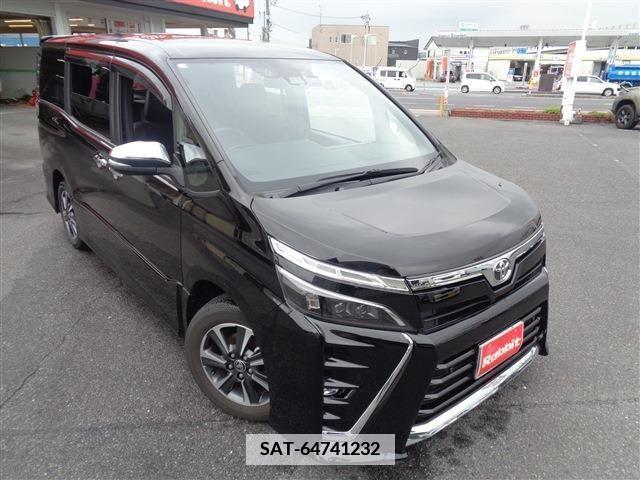 Toyota VOXY 2021-03 383242-1