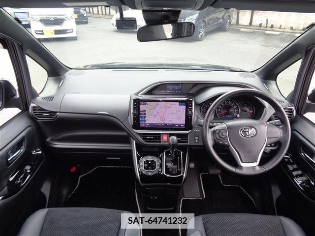 Toyota VOXY 2021-03 383242-23