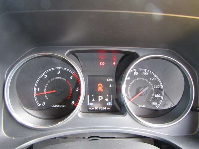 Mitsubishi DELICA D5 2016-08 185882-12