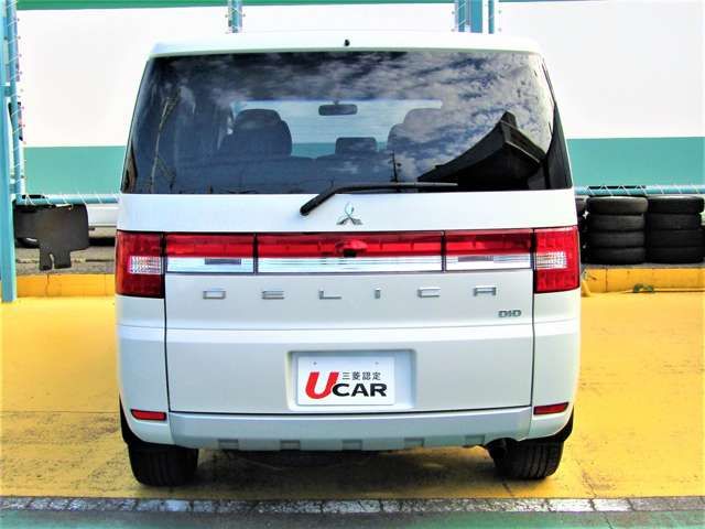Mitsubishi DELICA D5 2016-08 185882-7