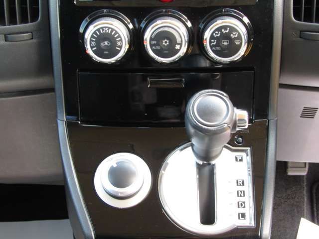 Mitsubishi DELICA D5 2016-08 185882-14