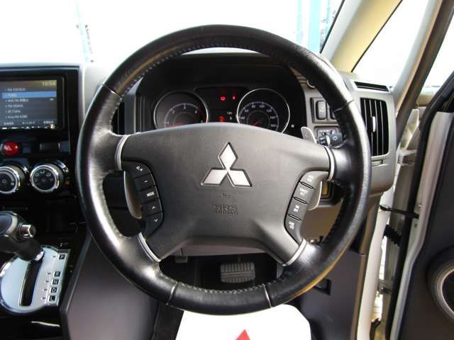 Mitsubishi DELICA D5 2016-08 185882-13