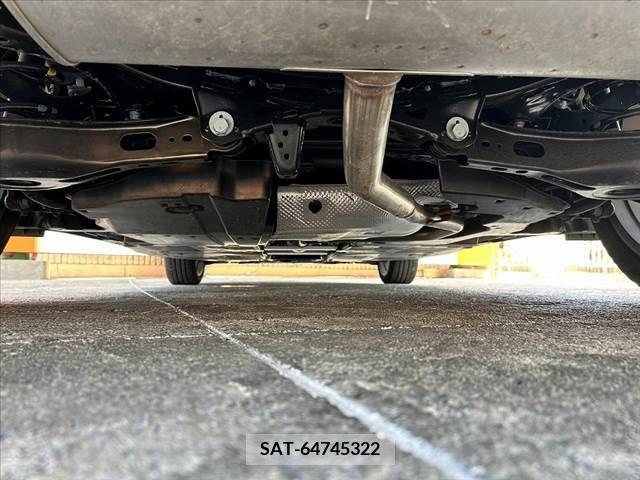 Toyota PRIUS 2023-02 366360-18
