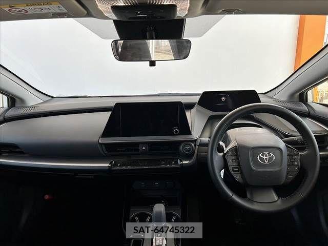 Toyota PRIUS 2023-02 366360-1