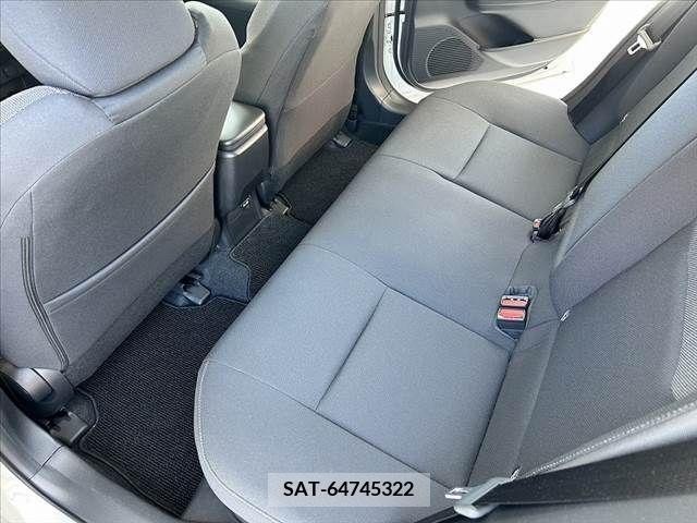 Toyota PRIUS 2023-02 366360-14