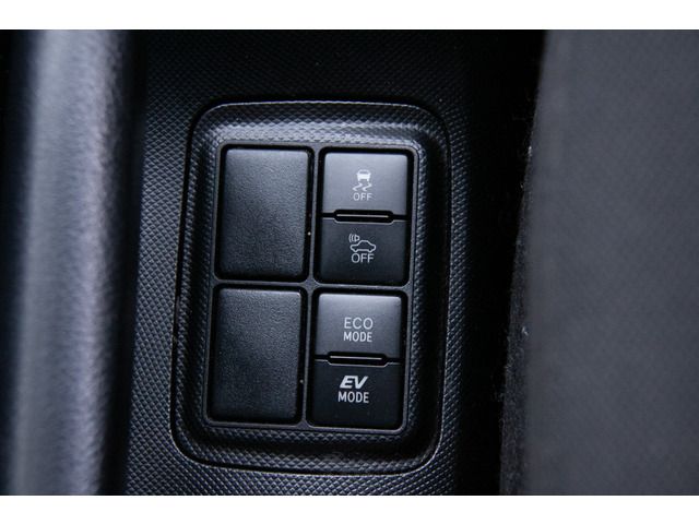 Toyota AQUA 2019-06 24401-19