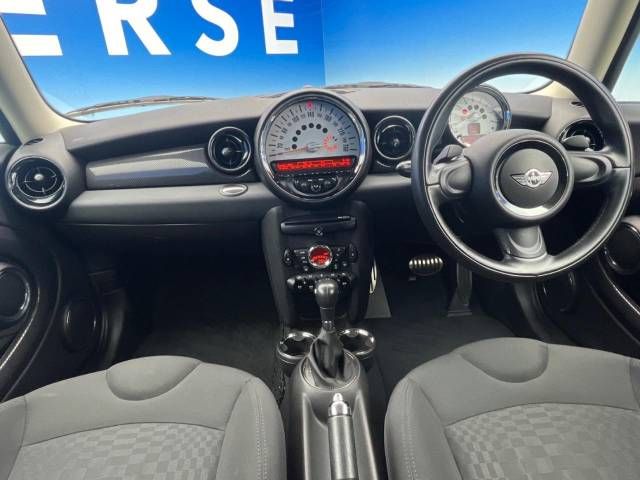 Bmw MINI 2011-01 183987-1