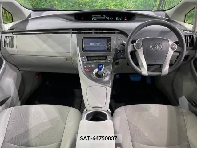 Toyota PRIUS 2012-02 366354-1