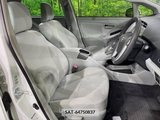 Toyota PRIUS 2012-02 366354-8