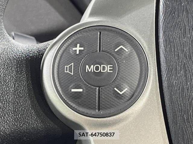 Toyota PRIUS 2012-02 366354-7