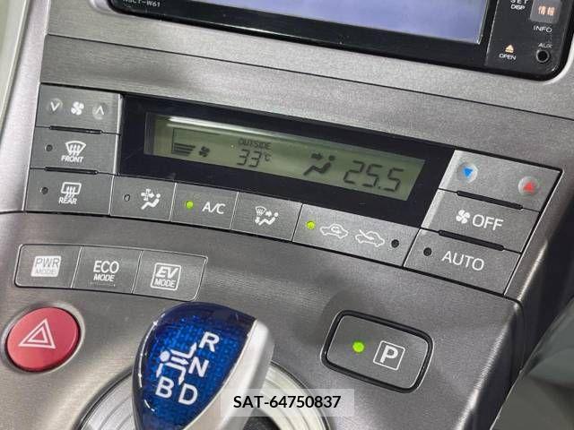 Toyota PRIUS 2012-02 366354-6