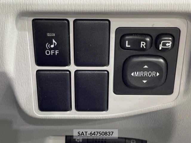 Toyota PRIUS 2012-02 366354-19