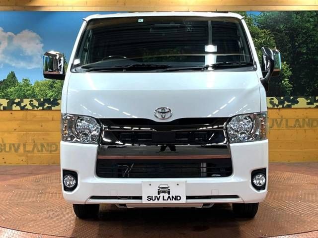 Toyota HIACE VAN 2021-09 180695-14