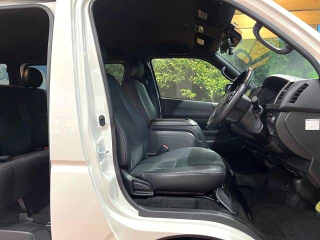 Toyota HIACE VAN 2021-09 180695-8