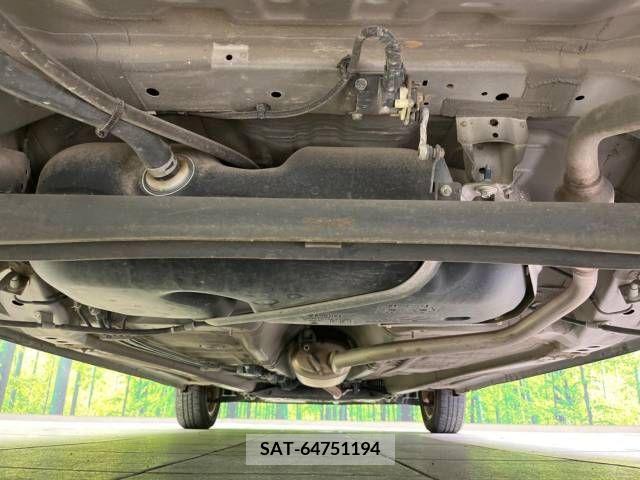 Suzuki SPACIA 2018-03 243215-18
