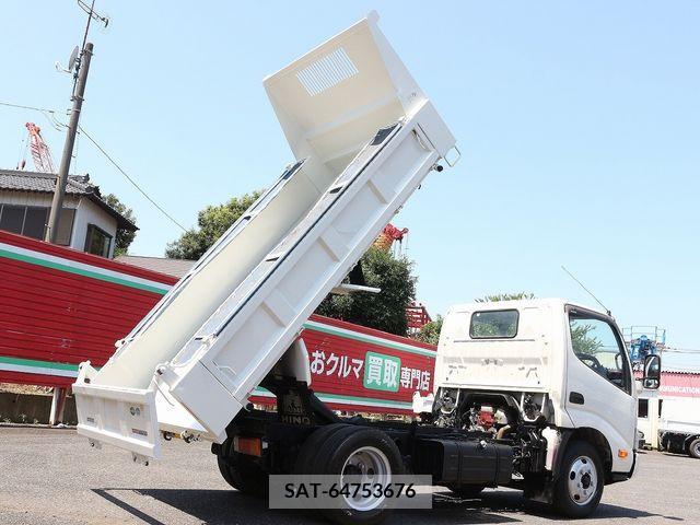 Hino DUTRO 2017-09 359483-17