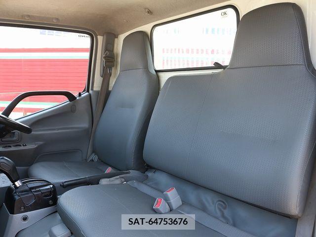 Hino DUTRO 2017-09 359483-29