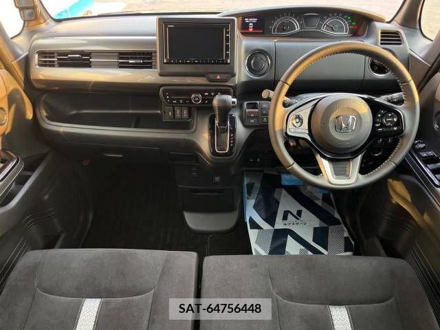 Honda N BOX CUSTOM 2022-03 255512-1