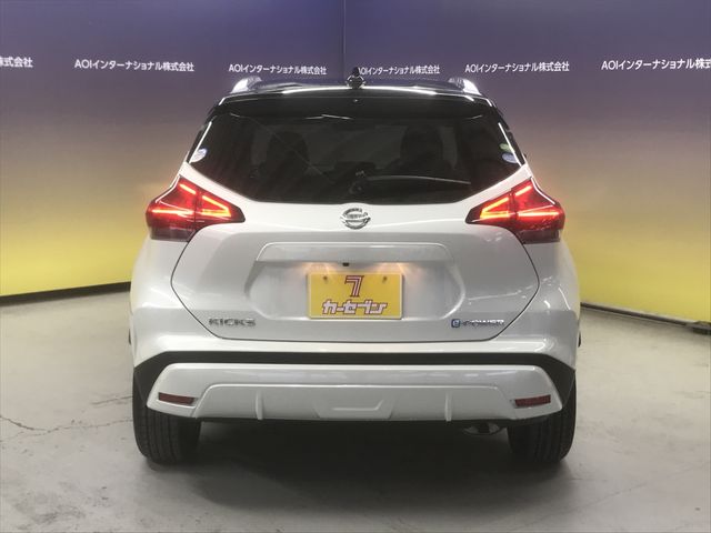 Nissan KICKS 2020-10 186633-12