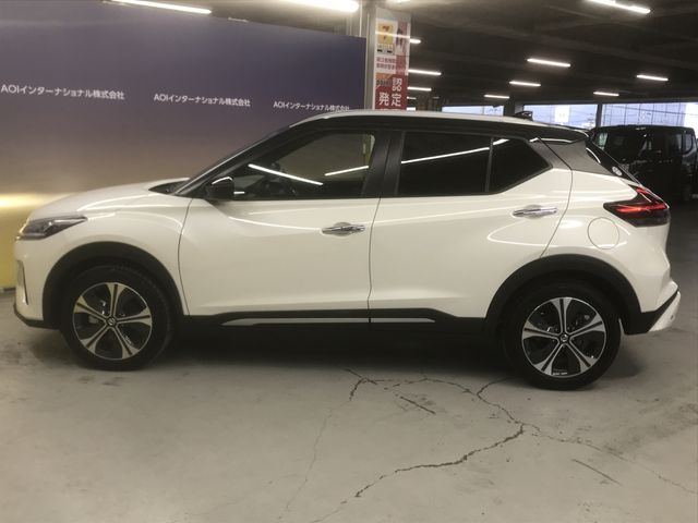 Nissan KICKS 2020-10 186633-14