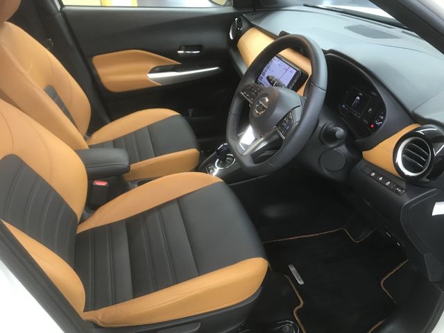 Nissan KICKS 2020-10 186633-3