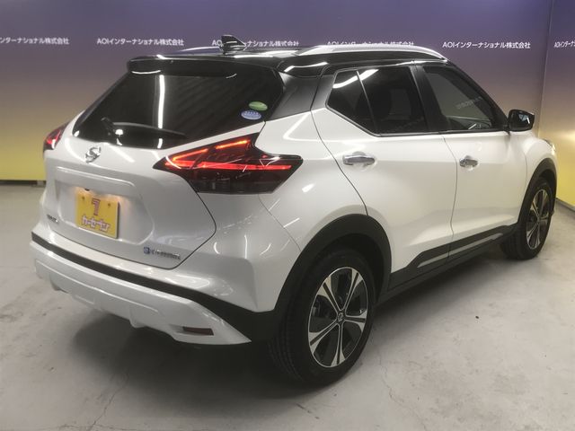 Nissan KICKS 2020-10 186633-11