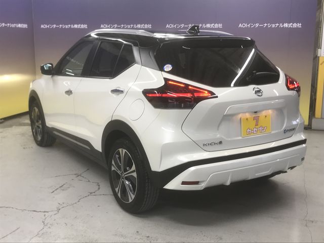 Nissan KICKS 2020-10 186633-13