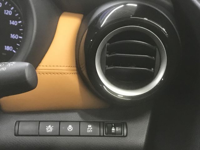 Nissan KICKS 2020-10 186633-22