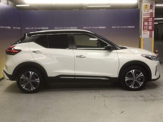 Nissan KICKS 2020-10 186633-10