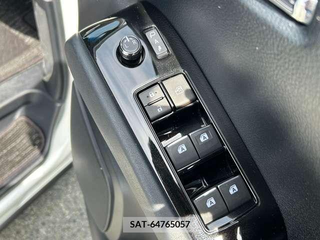 Toyota VELLFIRE 2016-10 288143-17