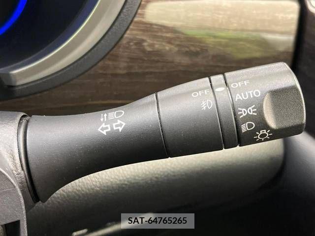 Nissan ELGRAND 2012-03 359687-7