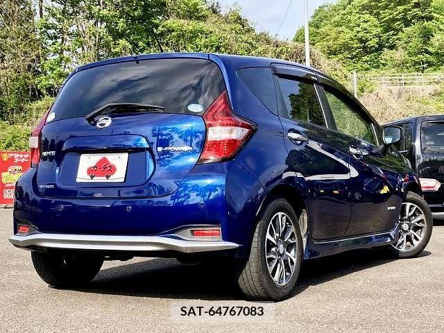 Nissan NOTE 2019-02 279841-2