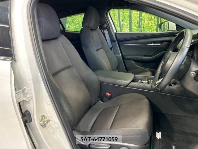 Mazda MAZDA3 2019-07 221208-7
