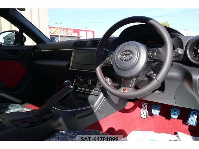 Toyota 86 2023-09 223359-10