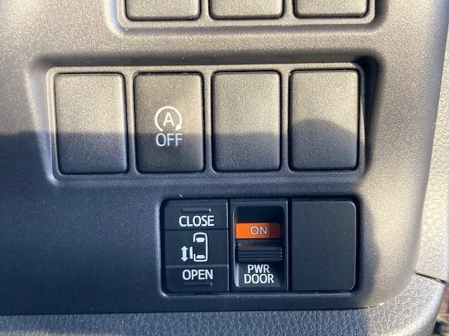 Toyota ESQUIRE 2015-05 9743-14