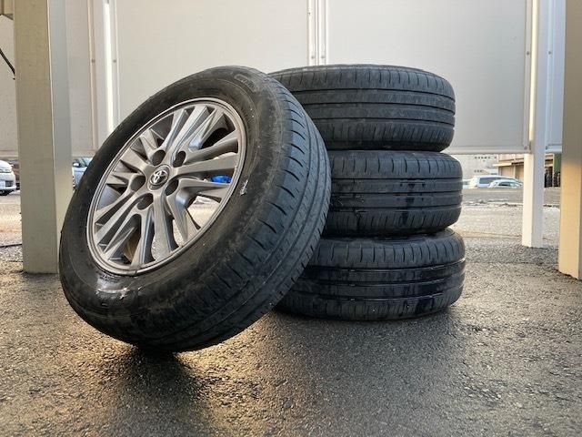 Toyota ESQUIRE 2015-05 9743-29