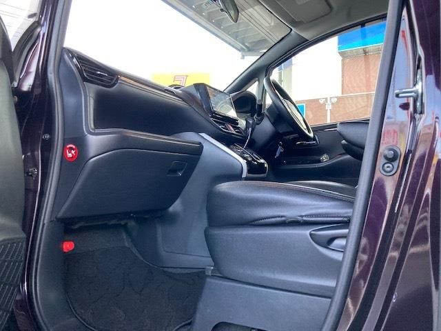 Toyota ESQUIRE 2015-05 9743-11