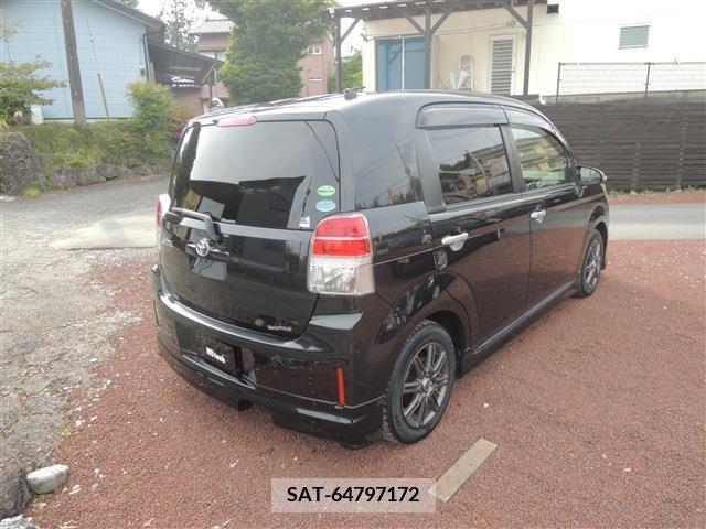 Toyota SPADE 2013-05 375583-12